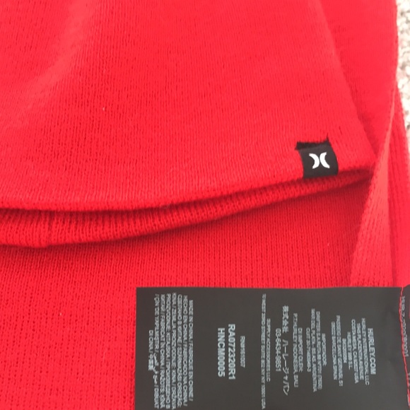 Brand new scarf and hat - Picture 3 of 3